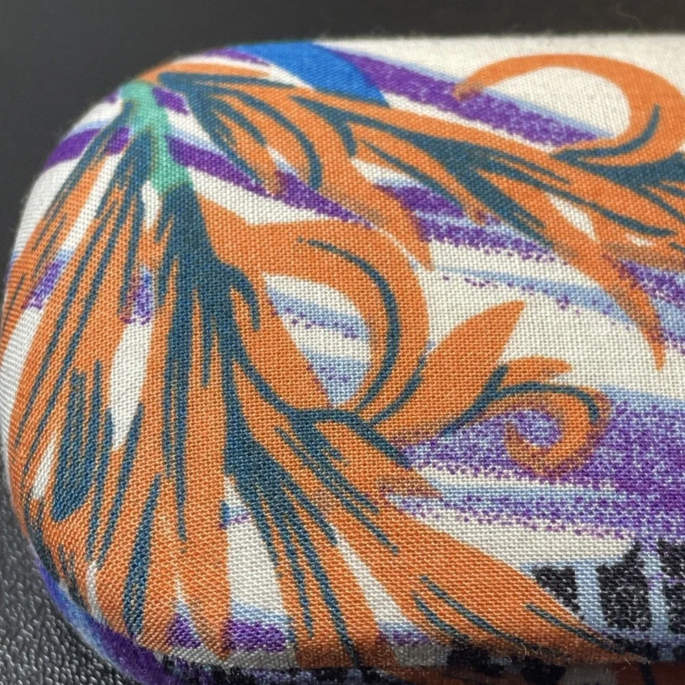 Hiki Nicole Miller Multicolor Floral Clamshell Eyeglasses Case - Picture 3 of 15